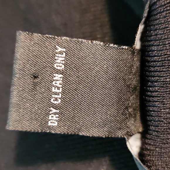 Finity sleeveless tank size small - Picture 8 of 8